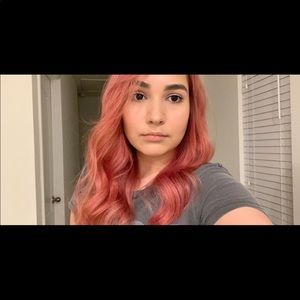 Meet your Posher, Raquel